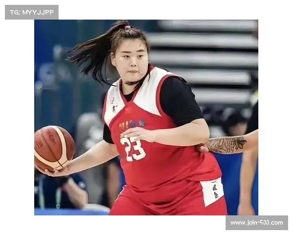 中国女篮赛前训练聚焦强化破联防战术提升进攻效率 中国女篮赛前训练聚焦强化破联防战术提升进攻效率